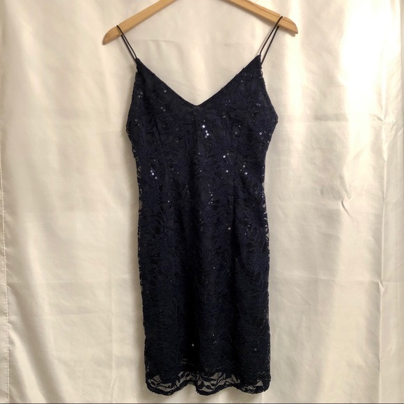 Love...Ady Sequin Lace Party Dress NWT - Picture 2 of 9